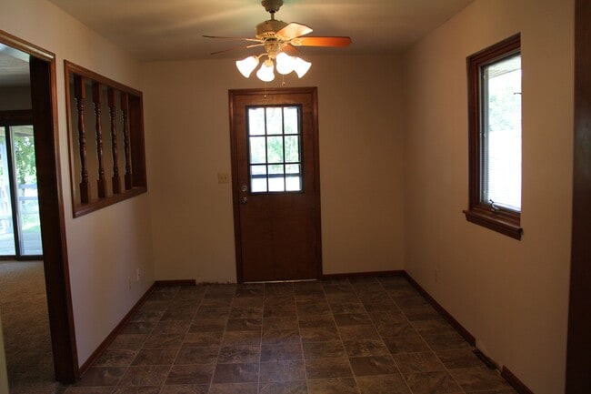 Photo - 18 Collins Dr