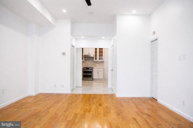 Photo - 1605 New Jersey Ave NW