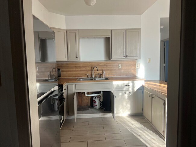 Photo - 206 S Byrd St