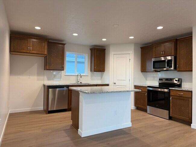 Photo - 10113 Longtail Dr