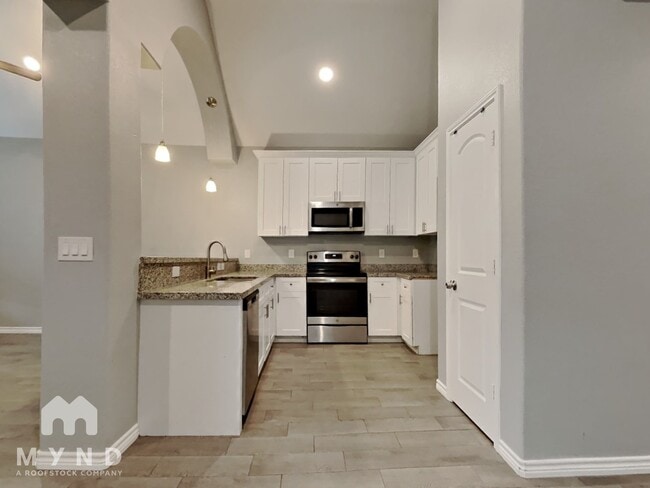 Photo - 16649 E Hammon