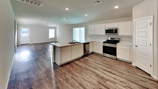 Photo - Beautiful 4 bedroom 2 bath corner lot home in Coweta!