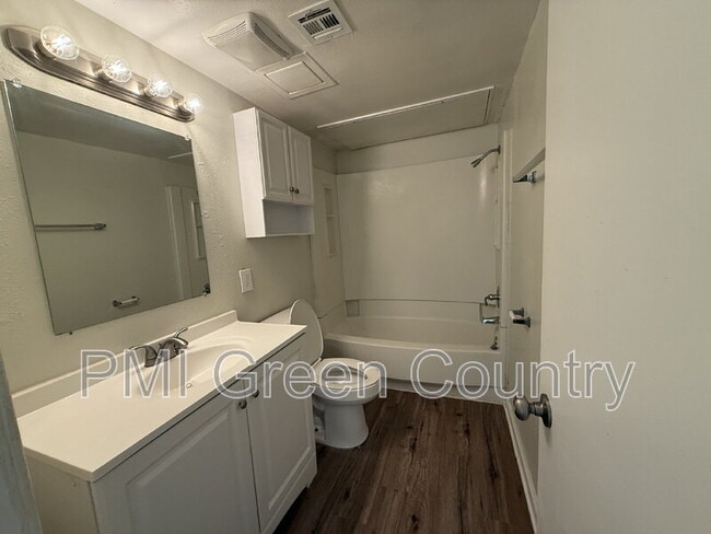 Photo - 917 N Yale Ave Unidad 124