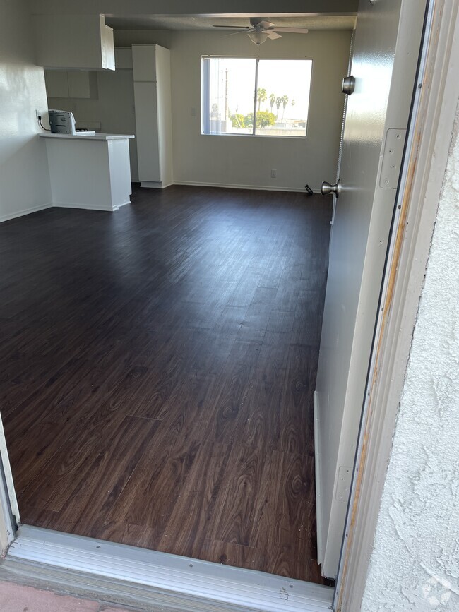 Entrance View Area - 3155 Rosecrans Ave Unit #20 Rental