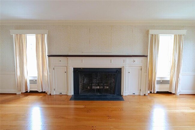 Photo - 36-36 Underwood St.