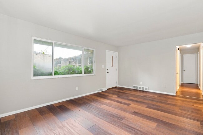 Photo - 919-921 Weyant Ave. Unit 919