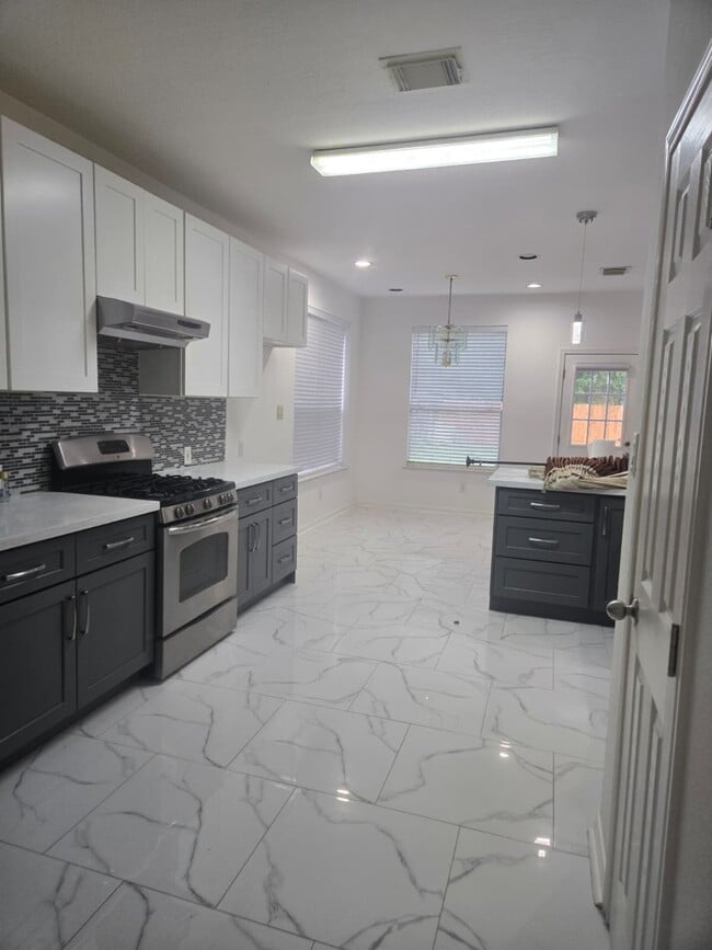 Photo - 15523 Seminole Canyon Dr