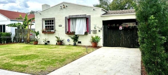 Building Photo - 521 NW 48th St