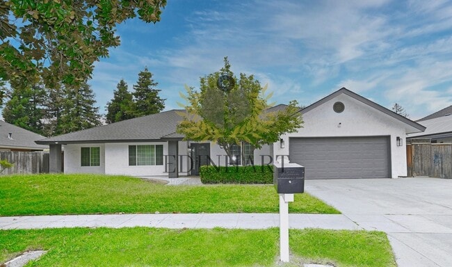 Photo - 7721 N Cedar Ave