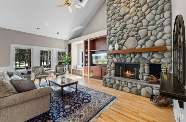 Building Photo - Gorgeous Single Level Luxury Home at Widgi...