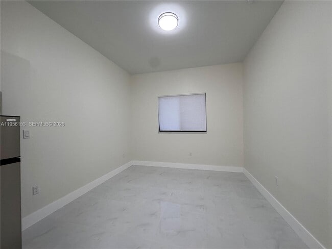 Photo - 915 NW 104th St Unit B-Back