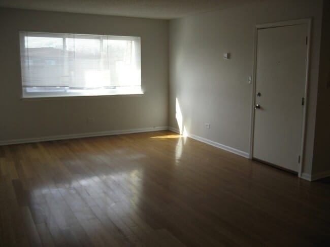 Photo - 1424 Carol Ct Unit 3A