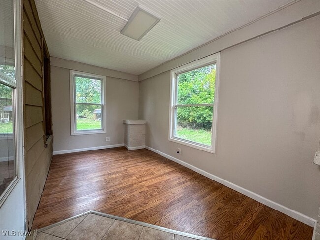 Photo - 2957 Greenfield Ave