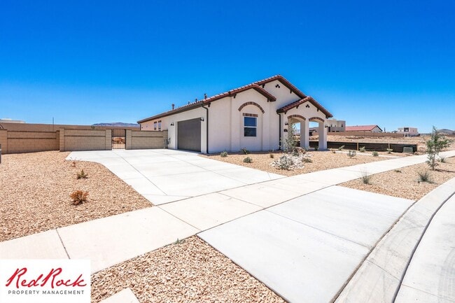 Building Photo - Brand New Stand Alone Home In Desert Color