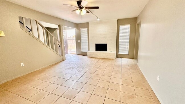 Photo - 6715 Lyrewood Ln