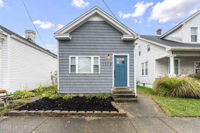 Building Photo - 1112 E Burnett Ave