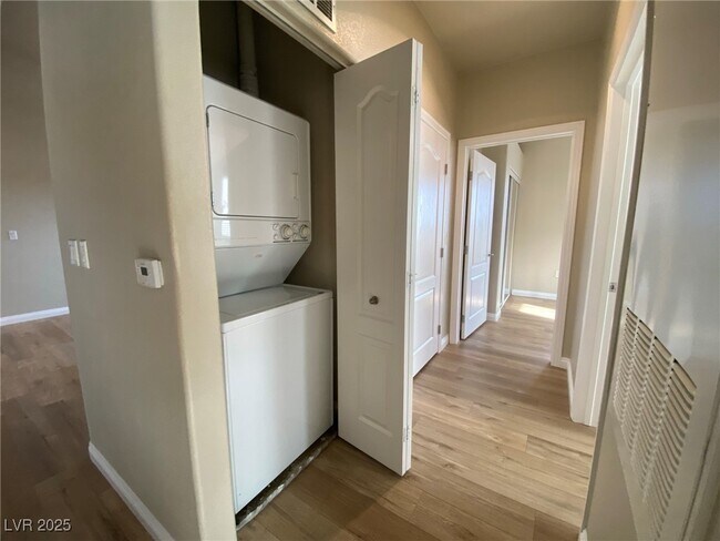 Photo - 3504 Desert Cliff St Unit 202