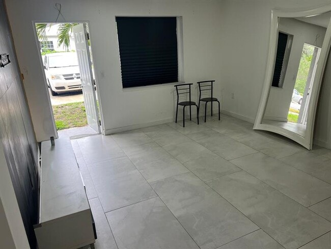 Photo - 2201 Greene St. Unit 2