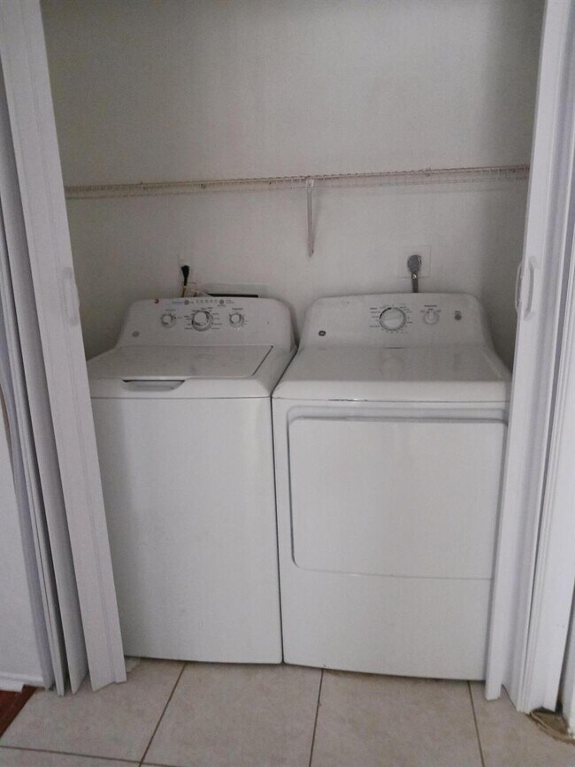 Photo - 3187 Coral Lake Dr Unidad 3187