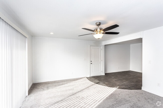 2HAB, 2BA - 1,050 ft²