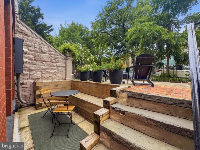 Photo - 1813 8th St NW