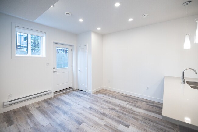 Photo - 9345 151 St NW Unit BSMT 1