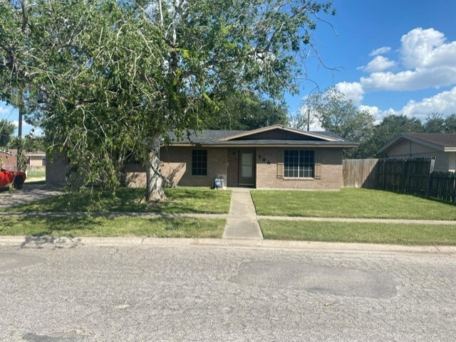 Building Photo - 704 S 17th St Rental