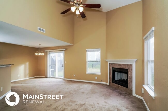 Photo - 1235 Porchester Ln