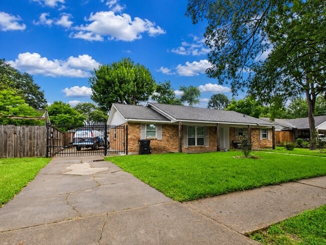 Photo - 6226 Reamer St