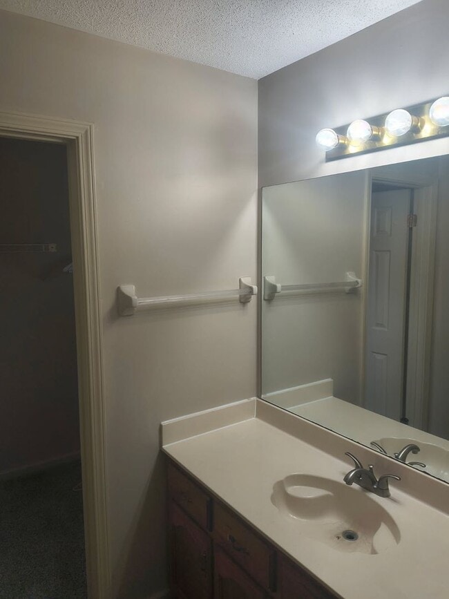 Photo - 8340 Keeli Cove