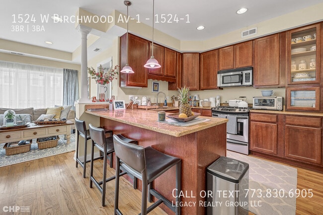 Photo - 1524 W Birchwood Ave Unit 1524-1