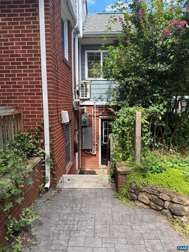 Photo - 506 Hanover St