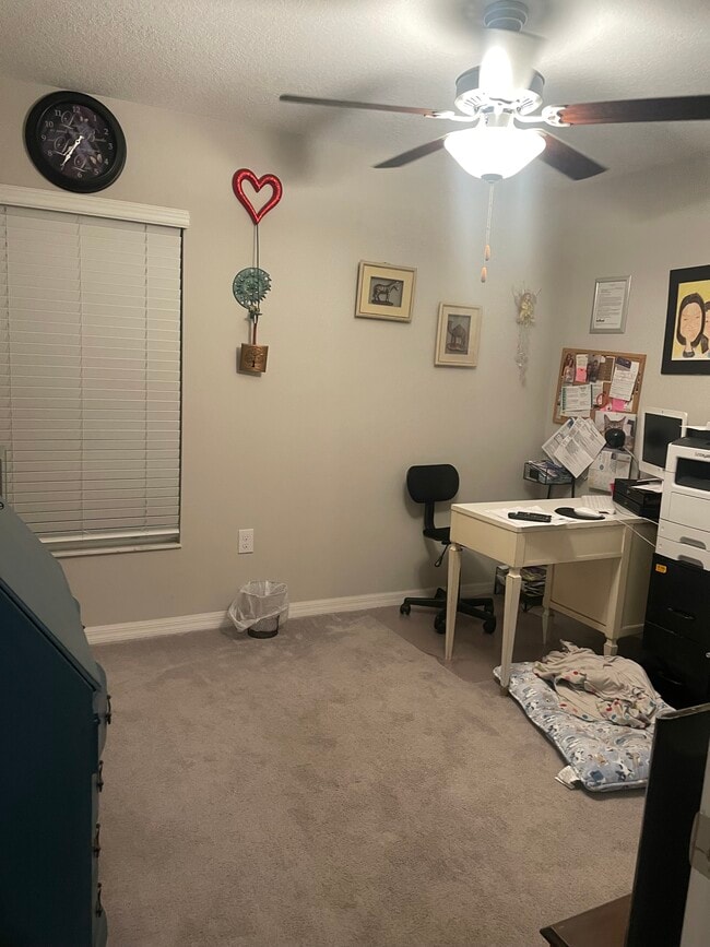 Photo - 17044 Yellow Pine St