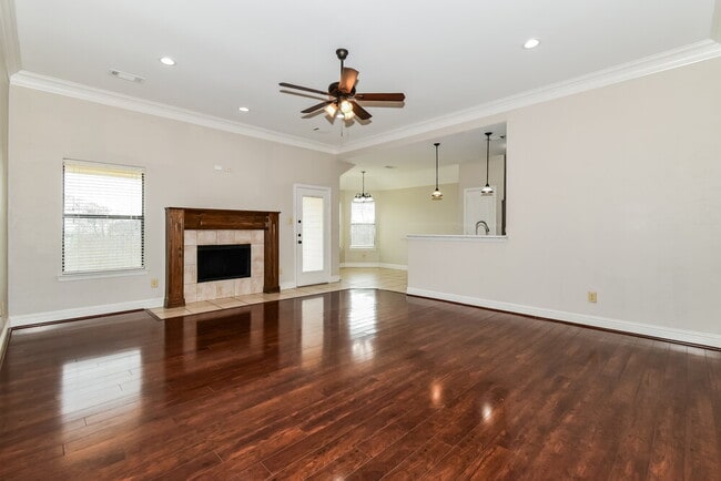 Photo - 308 Autumn Trail