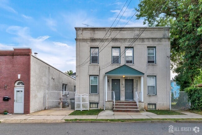 Building Photo - 91 2nd St Unit L1 Rental