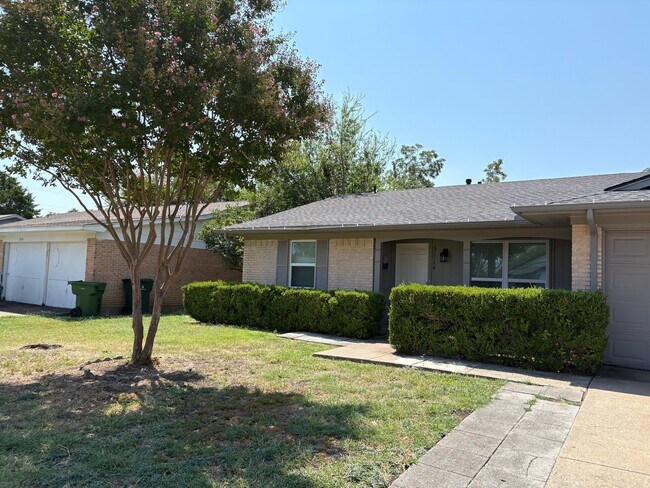 Photo - 3514 Summit Ln