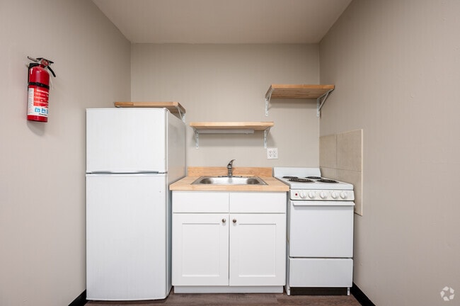 Studio - 250SF - Kitchen - Glenstone Studios