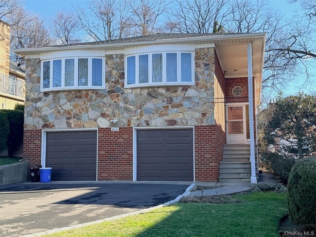 Photo - 86-79 Palo Alto St