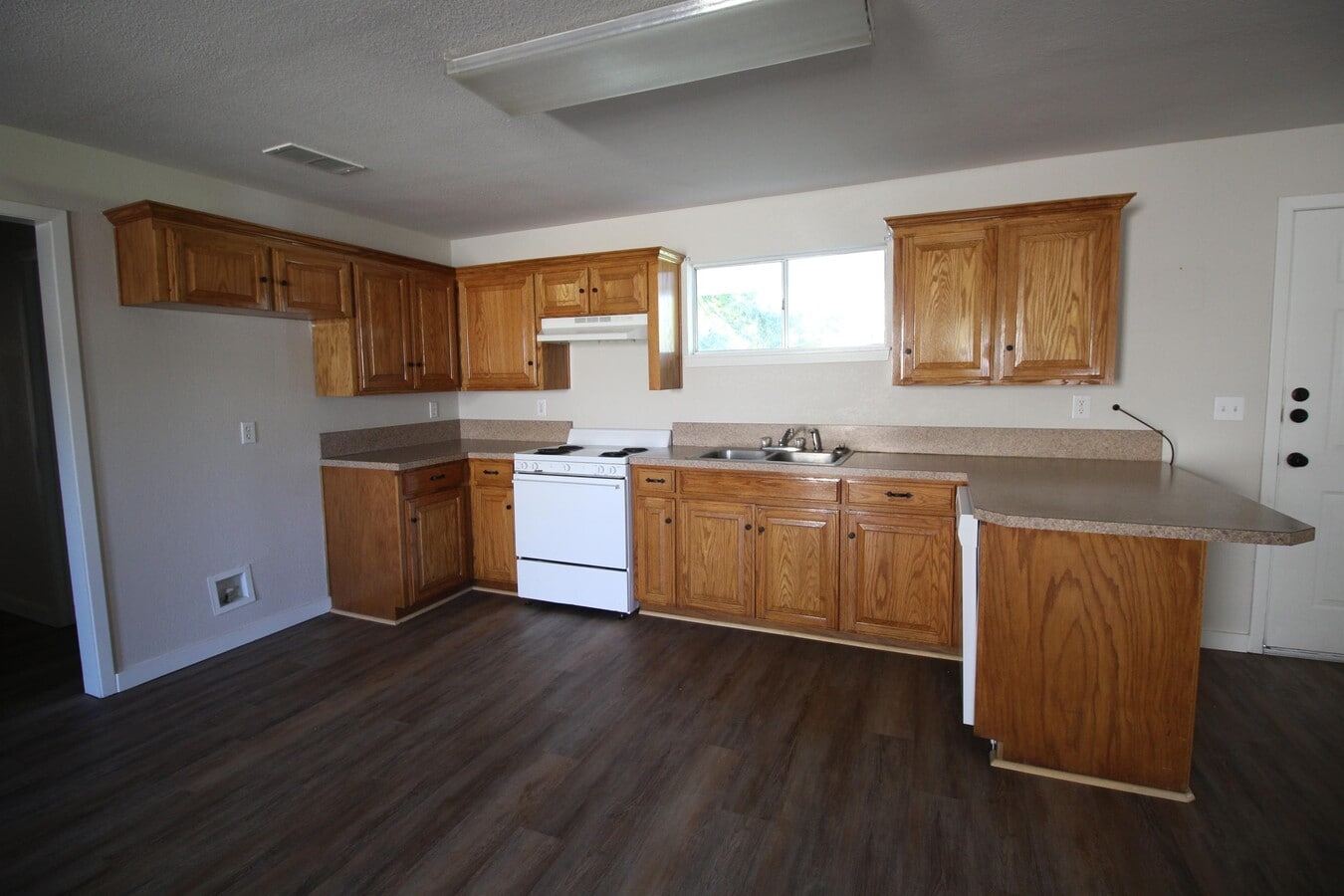 Photo - 510 Bradburn Rd