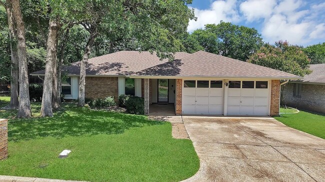 Building Photo - 2505 Ironwood Ct