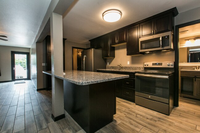 Photo - 567 Loras Blvd Unit 1