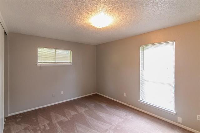 Photo - 818 Clarissa Pl