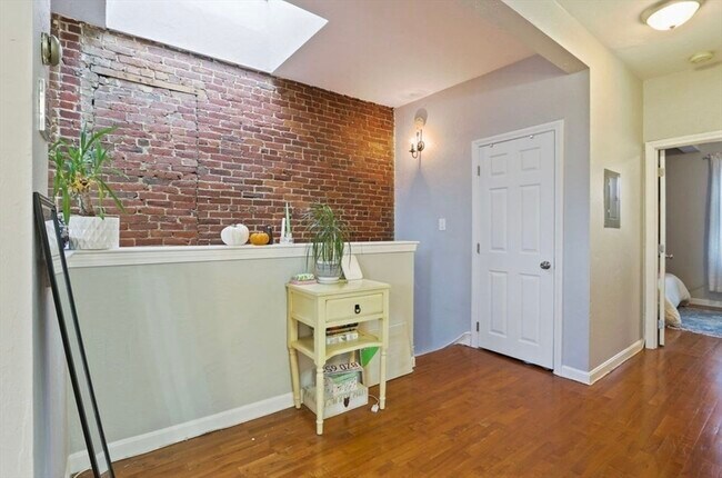Photo - 166 F St Unit 4