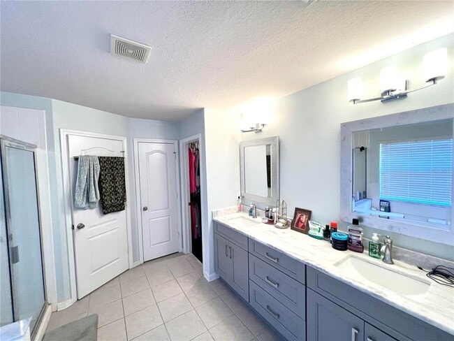 Photo - 4639 Pond Ridge Dr