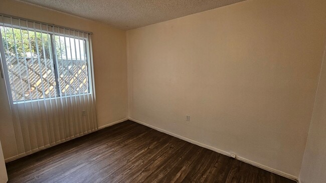 Photo - Don't miss this Eastside 2 bedroom/1 bath apartment home! **Move in Special** Unit Bev1622-17
