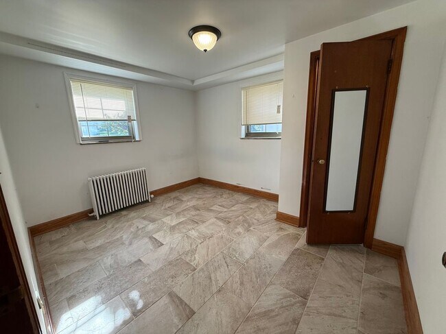 Photo - 36 Clinton St