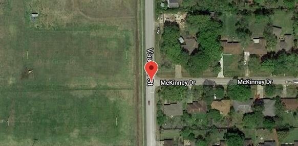 Building Photo - 3901 McKinney Dr