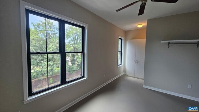 Photo - 750 Walker Square Unit 4B