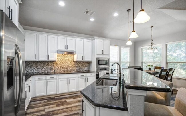 Photo - 859 San Ignacio