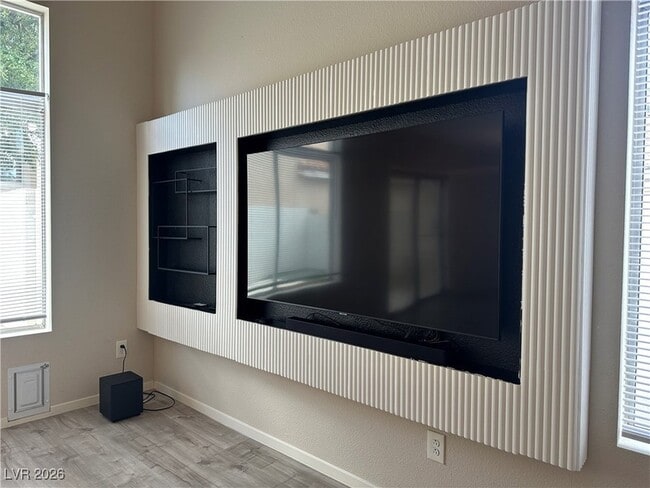 Photo - 2427 Cliffwood Dr